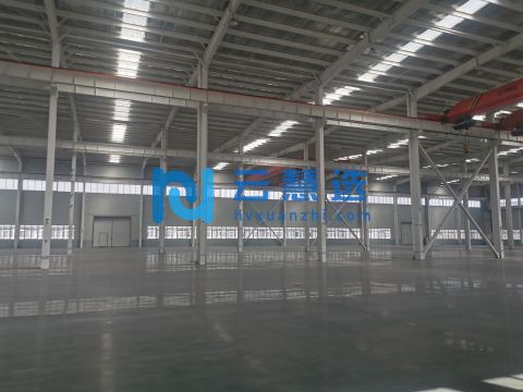 独门独院50000平米单层厂房出租  办公食堂齐全 所有手续齐全 带天车