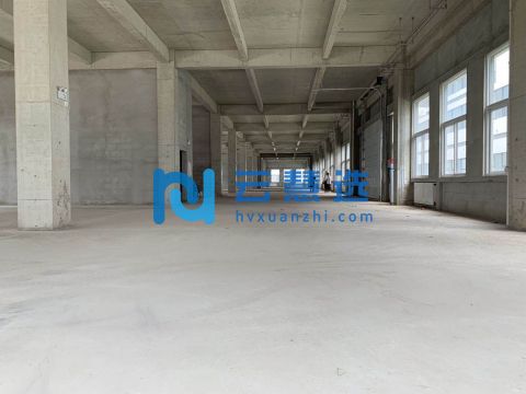 北辰现房1550平精装平层 可谈随时可看挑高8米近高速！