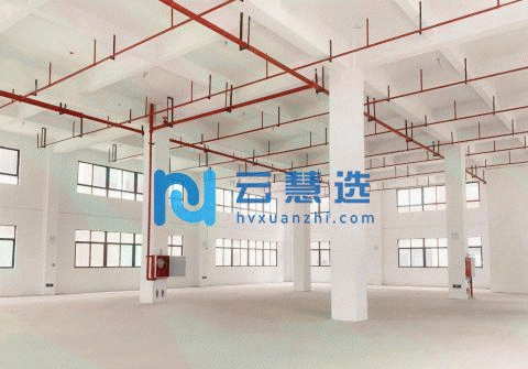 胶州市上合示范区王家滩4000平厂房出售，紧邻青兰高速，可按揭分层产证