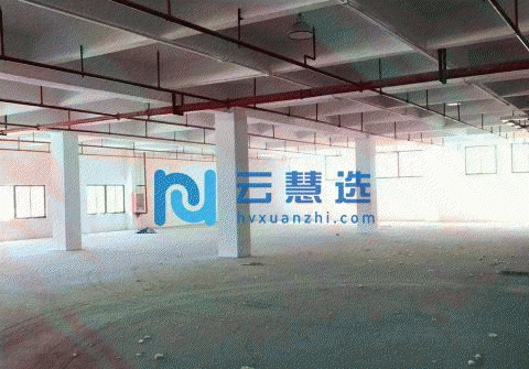 空港经济区5300平米仓库出租，园区内有宿舍和食堂