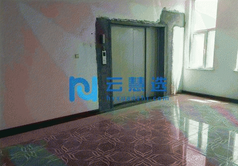 津南开发区1800平米三层厂房出租  配3吨货梯