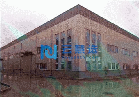 开发区南大街钢结构厂房出租，有10吨天车